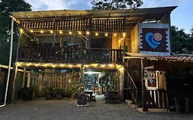 Hostel Rustico Marabi